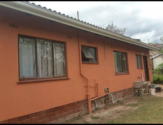 3 BEDROOM HOUSE FOR SALE IN KWANDENGEZI